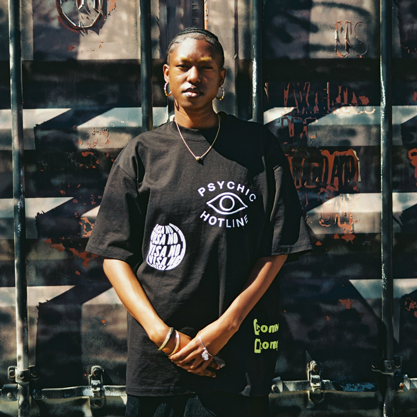 No Visa x Psychic Hotline - Limited Edition Shirt